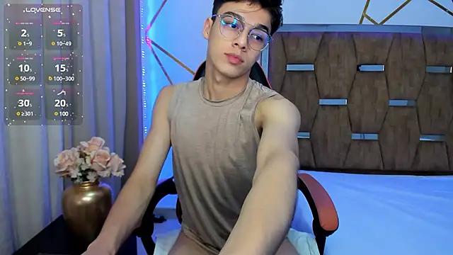 Gerony  online show from March 12, 4:51 am