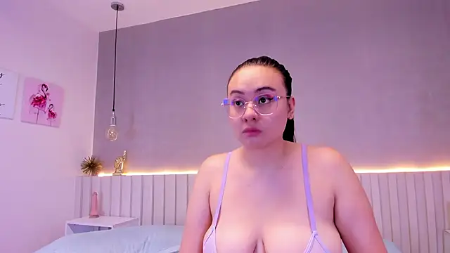 Snapshot of naughtylesbians__ chatting on February 14, 2:52 am naughtylesbians online show from February 14, 2:52 am