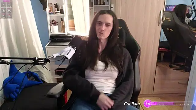 MemiKouki online show from February 18, 7:19 pm