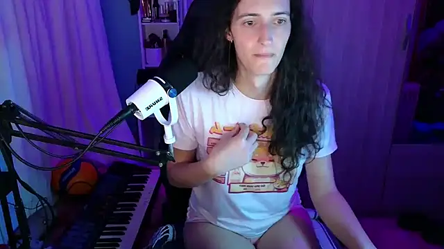 MemiKouki online show from November 28, 5:37 pm