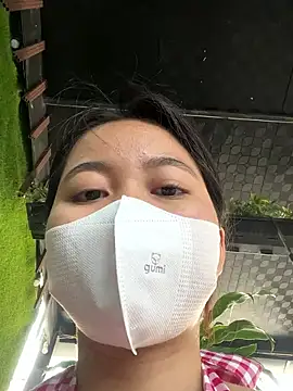 Snapshot of Lami_Mi chatting on March 21, 7:02 am Lami Mi online show from March 21, 7:02 am