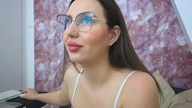 Snapshot of lexy_a chatting on January 24, 5:21 am lexy a online show from January 24, 5:21 am