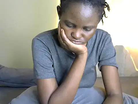 Kasweet Lee online show from April 2, 8:45 am