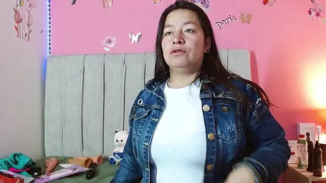 monickhot303av online show from September 17, 5:20 am