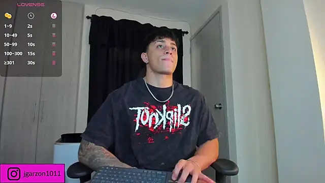  joansoto online show from December 18, 2:28 pm