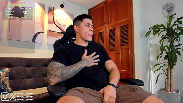  joansoto online show from December 18, 2:56 pm