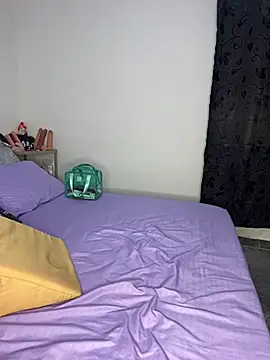 Snapshot of Abusive_cousin chatting on March 22, 9:45 am Abusive cousin online show from March 22, 9:45 am