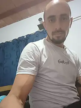 Snapshot of fire_menxxx001 chatting on July 9, 10:47 pm fire menxxx001 online show from July 9, 10:47 pm