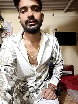 Snapshot of saggy1218 chatting on February 27, 11:16 pm saggy1218 online show from February 27, 11:16 pm