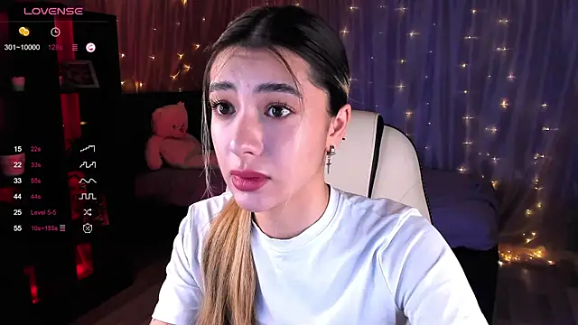 Snapshot of DarlaLike chatting on January 10, 4:01 am DarlaLike online show from January 10, 4:01 am