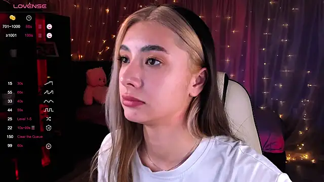 Snapshot of DarlaLike chatting on January 17, 7:30 am DarlaLike online show from January 17, 7:30 am