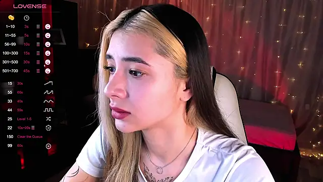 Snapshot of DarlaLike chatting on February 10, 4:30 am DarlaLike online show from February 10, 4:30 am