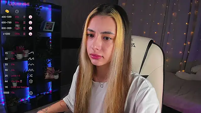 Snapshot of DarlaLike chatting on March 12, 4:08 am DarlaLike online show from March 12, 4:08 am