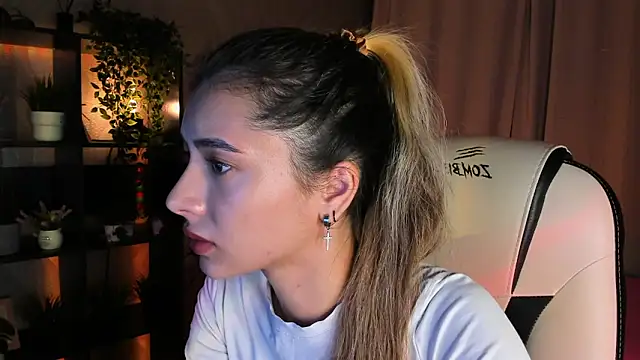 Snapshot of DarlaLike chatting on September 21, 4:03 am DarlaLike online show from September 21, 4:03 am