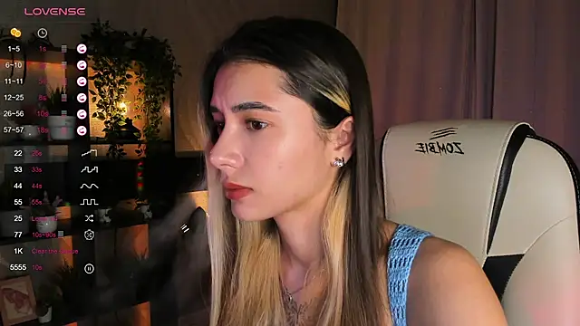 Snapshot of DarlaLike chatting on October 11, 3:39 am DarlaLike online show from October 11, 3:39 am