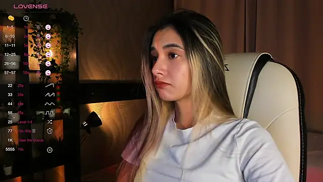 Snapshot of DarlaLike chatting on October 15, 3:39 am DarlaLike online show from October 15, 3:39 am