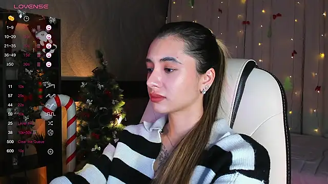 Snapshot of DarlaLike chatting on December 18, 3:45 am DarlaLike online show from December 18, 3:45 am