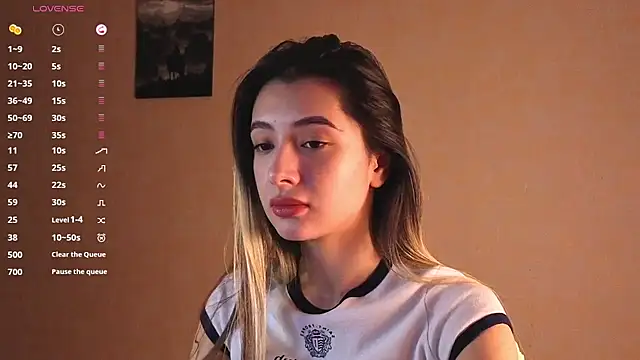 Snapshot of DarlaLike chatting on February 28, 3:18 am DarlaLike online show from February 28, 3:18 am