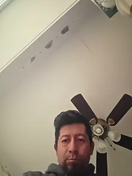 Snapshot of crisxxx69en4 chatting on December 2, 9:21 pm crisxxx69en4 online show from December 2, 9:21 pm