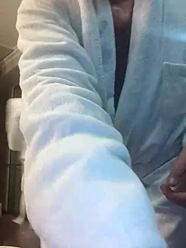 Snapshot of Viause_Kentauelle chatting on March 18, 9:43 pm Viause Kentauelle online show from March 18, 9:43 pm