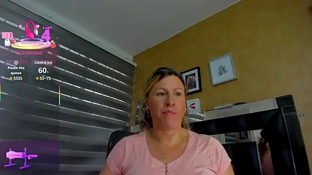 charlotte  G online show from February 28, 1:14 pm