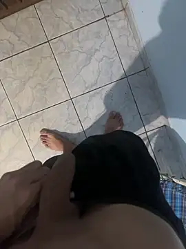 Snapshot of vintin21cm chatting on November 8, 1:17 am vintin21cm online show from November 8, 1:17 am