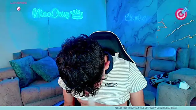 Niico Cruz online show from February 20, 10:32 pm