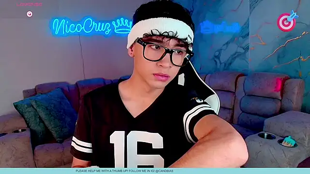 Niico Cruz online show from February 27, 10:43 pm