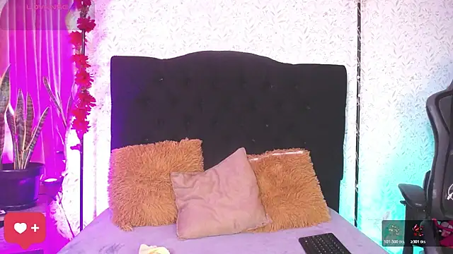 alicee laurent online show from February 7, 3:32 am