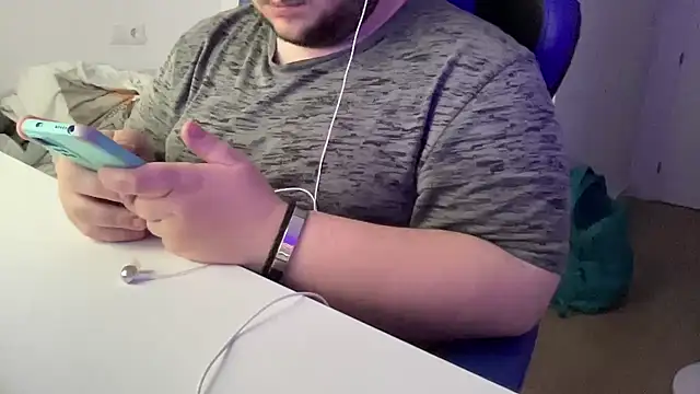 Rafa24324 online show from April 28, 6:02 pm