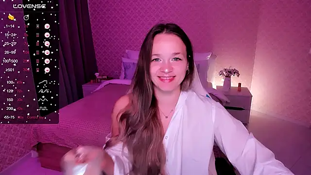 Snapshot of SherillBrill chatting on December 8, 7:58 am SherillBrill online show from December 8, 7:58 am