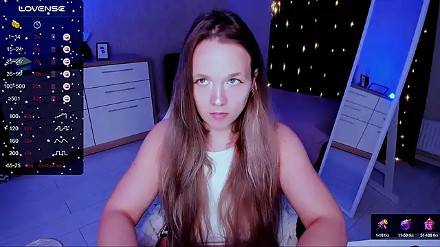 Snapshot of SherillBrill chatting on December 14, 7:40 am SherillBrill online show from December 14, 7:40 am