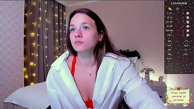 Snapshot of SherillBrill chatting on December 22, 10:49 am SherillBrill online show from December 22, 10:49 am