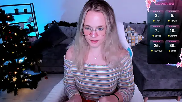 Snapshot of SherillBrill chatting on December 27, 6:10 pm SherillBrill online show from December 27, 6:10 pm