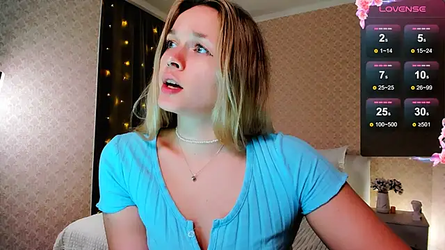 Snapshot of SherillBrill chatting on February 5, 8:46 pm SherillBrill online show from February 5, 8:46 pm