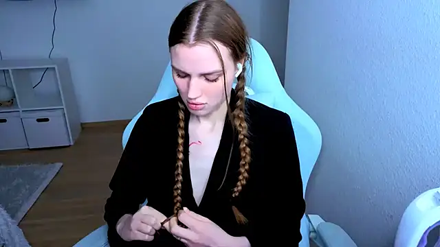 StellaLawless online show from March 8, 6:23 pm