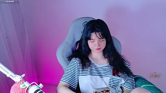 Snapshot of stephybrown chatting on June 30, 10:55 pm stephybrown online show from June 30, 10:55 pm