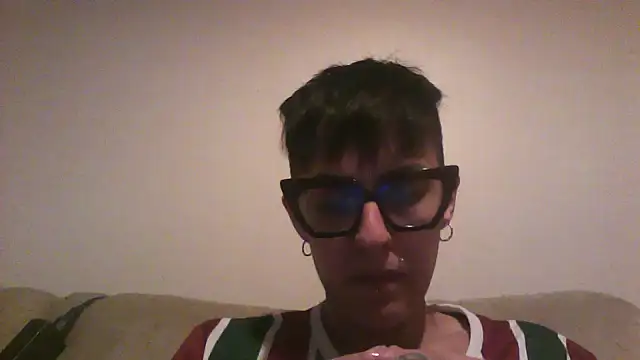 Snapshot of nickfxx chatting on November 9, 10:08 pm nickfxx online show from November 9, 10:08 pm