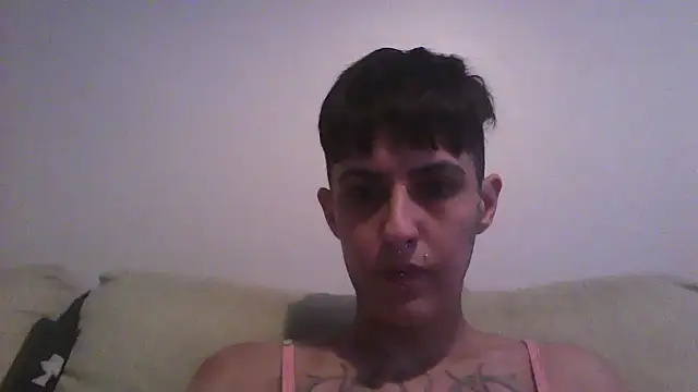 Snapshot of nickfxx chatting on February 15, 9:55 pm nickfxx online show from February 15, 9:55 pm