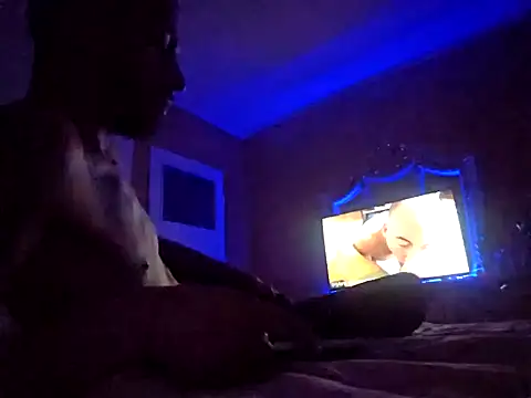 denisxlRo online show from March 13, 11:59 pm