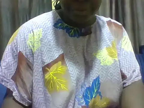 Snapshot of vilah chatting on May 11, 9:48 am vilah online show from May 11, 9:48 am