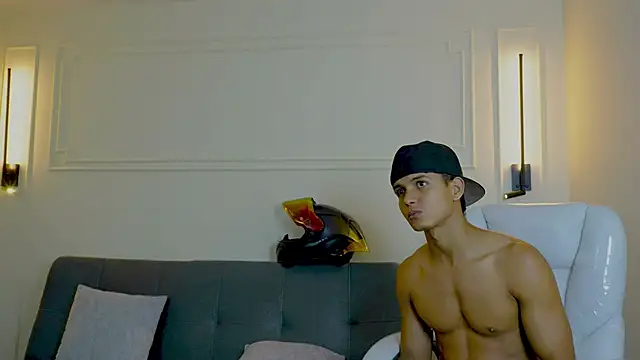 Paradise boy s online show from January 29, 11:04 pm