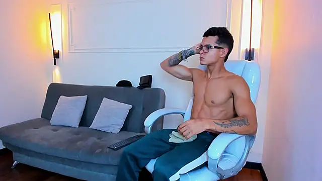 Paradise boy s online show from November 29, 3:37 pm