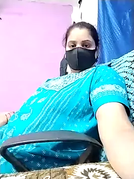 Snapshot of Ruksar-Pathan chatting on January 11, 9:47 am Ruksar-Pathan online show from January 11, 9:47 am