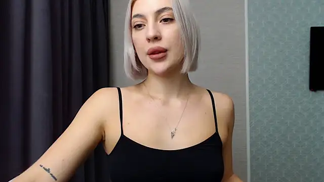 hot-sasha9 online show from December 20, 11:54 am