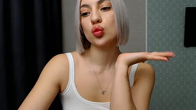 hot-sasha9 online show from February 6, 4:36 pm