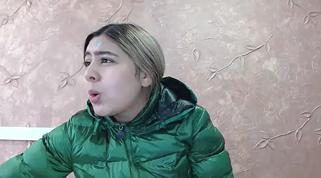 Miabonnett  online show from March 7, 12:12 pm