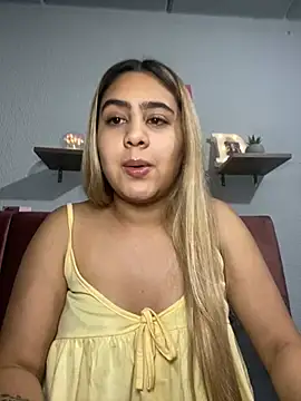 Miabonnett  online show from March 22, 10:15 pm