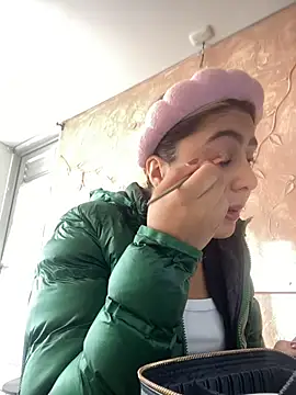 Miabonnett  online show from November 27, 12:18 pm