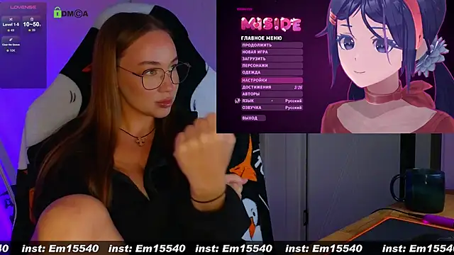 Snapshot of Emili1- chatting on January 17, 8:24 am Emili1- online show from January 17, 8:24 am